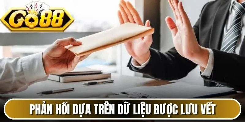 Phản hồi dựa trên dữ liệu được lưu vết